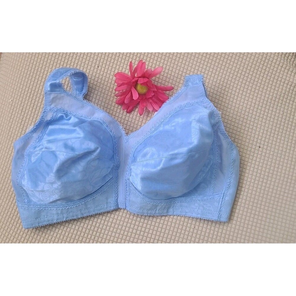 NWOT Playtex 18 Hour 40d Wire Free Ultimate Shoulder, Comfort 4693 LIGHT BLUE